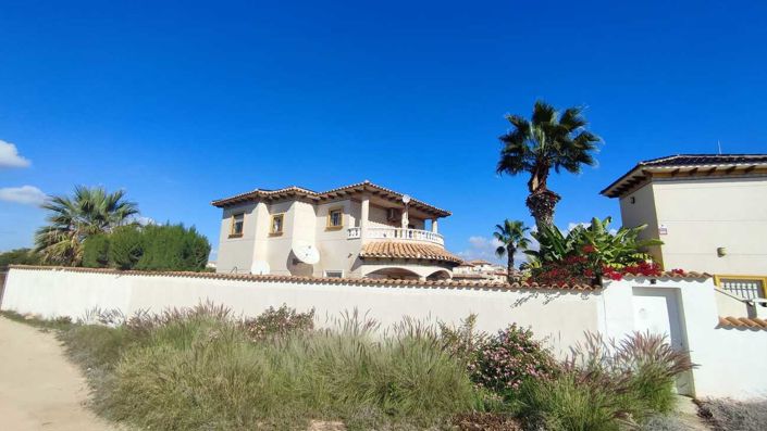 Image No.23-3 Bed Villa for sale