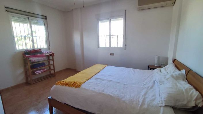 Image No.5-3 Bed Villa for sale