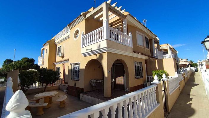 Image No.5-3 Bed Quad for sale