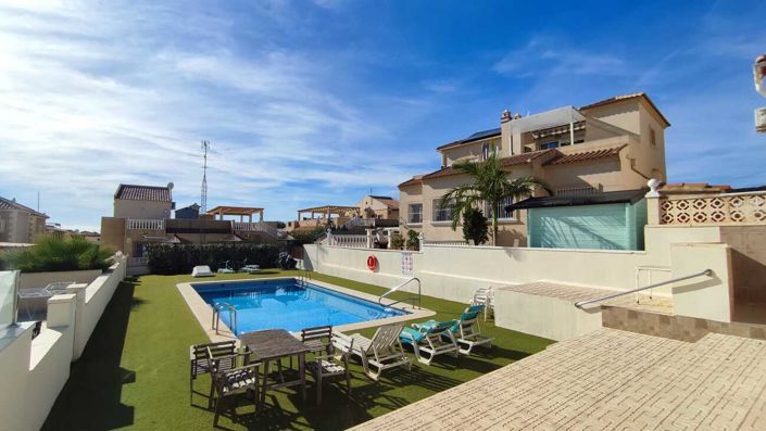 Image No.26-3 Bed Villa for sale