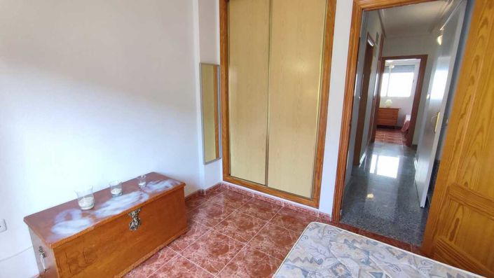 Image No.20-3 Bed Townhouse for sale