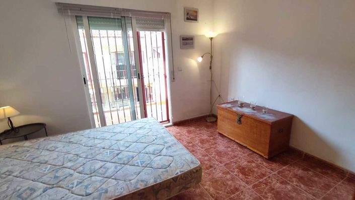 Image No.22-3 Bed Townhouse for sale