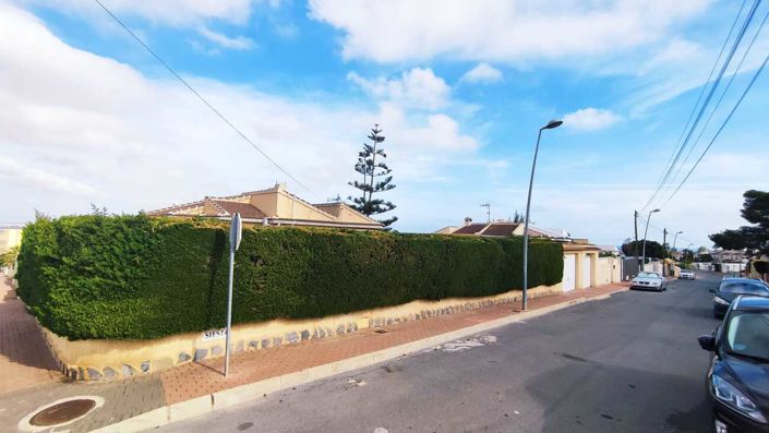 Image No.7-4 Bed Villa for sale