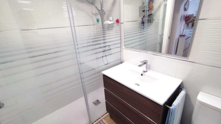 Image No.24-2 Bed Apartment for sale