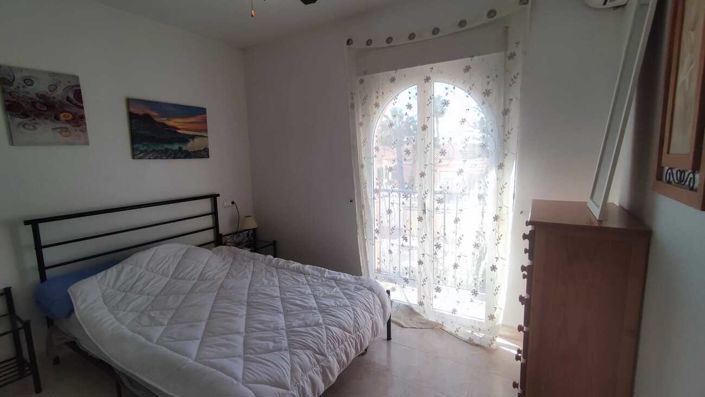 Image No.17-2 Bed Townhouse for sale