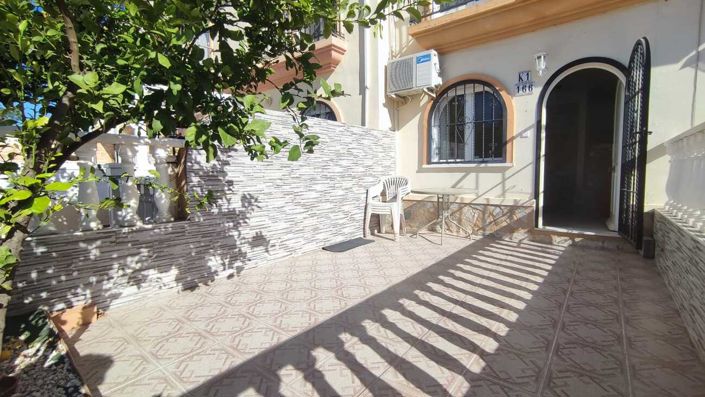 Image No.18-2 Bed Townhouse for sale