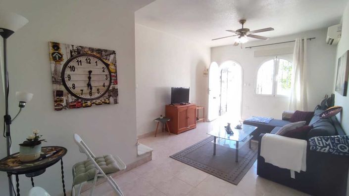 Image No.20-2 Bed Townhouse for sale