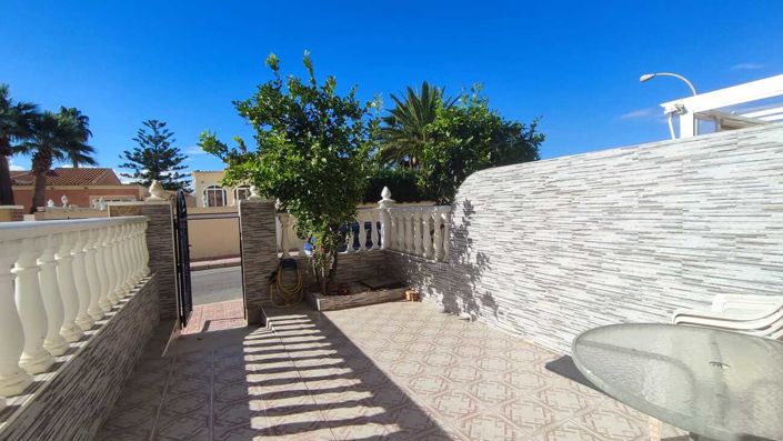 Image No.24-2 Bed Townhouse for sale