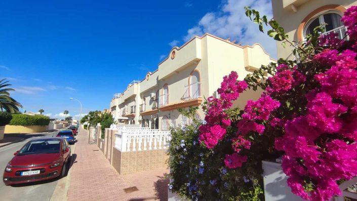 Image No.28-2 Bed Townhouse for sale