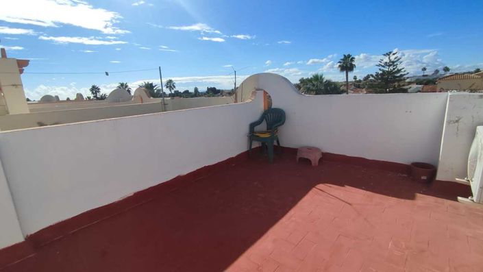 Image No.6-2 Bed Townhouse for sale