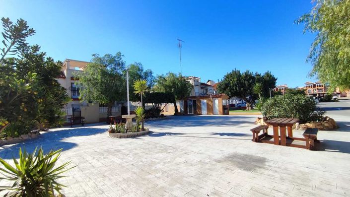 Image No.24-2 Bed Apartment for sale