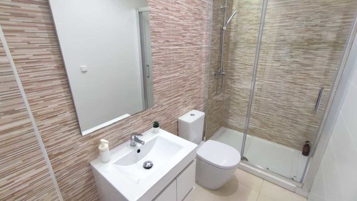 Image No.18-2 Bed Apartment for sale