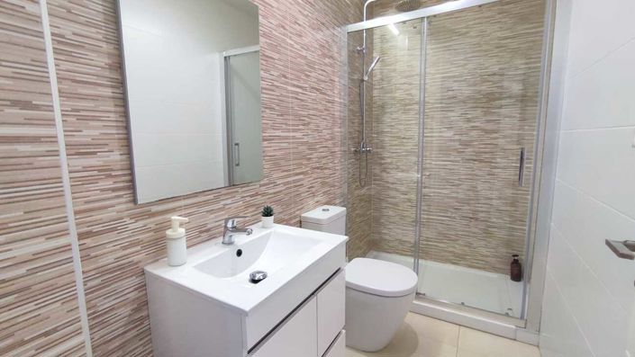 Image No.21-2 Bed Apartment for sale