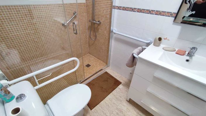 Image No.25-2 Bed Apartment for sale