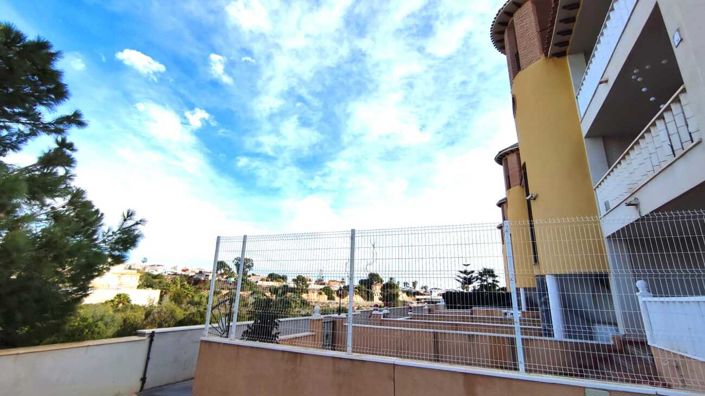 Image No.21-2 Bed Apartment for sale