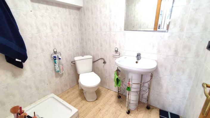 Image No.18-3 Bed Quad for sale