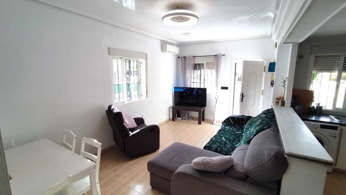 Image No.4-3 Bed Quad for sale