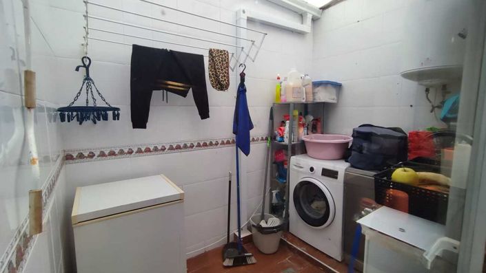 Image No.21-3 Bed Townhouse for sale