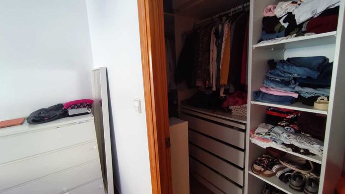 Image No.24-3 Bed Townhouse for sale