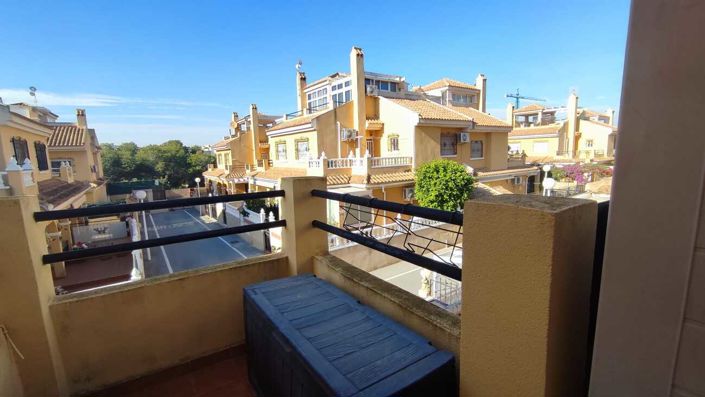 Image No.25-3 Bed House for sale