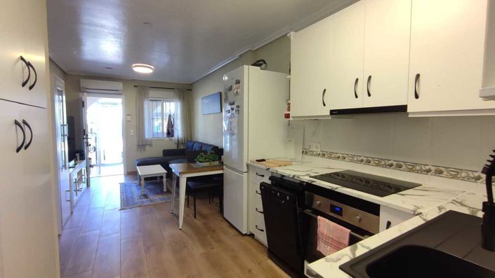 Image No.19-2 Bed Apartment for sale