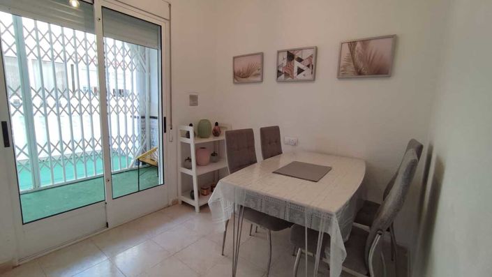 Image No.18-3 Bed Townhouse for sale