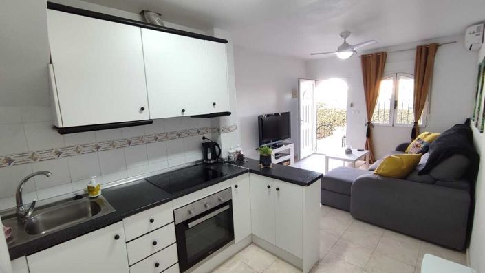 Image No.4-3 Bed Townhouse for sale