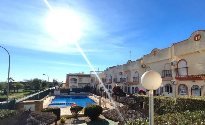 Image No.10-3 Bed Townhouse for sale