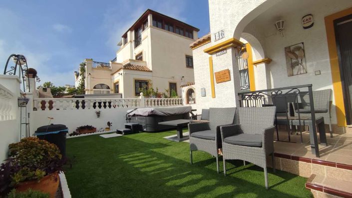 Image No.11-3 Bed Villa for sale