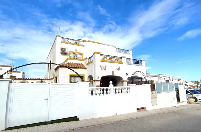 Image No.9-3 Bed Villa for sale