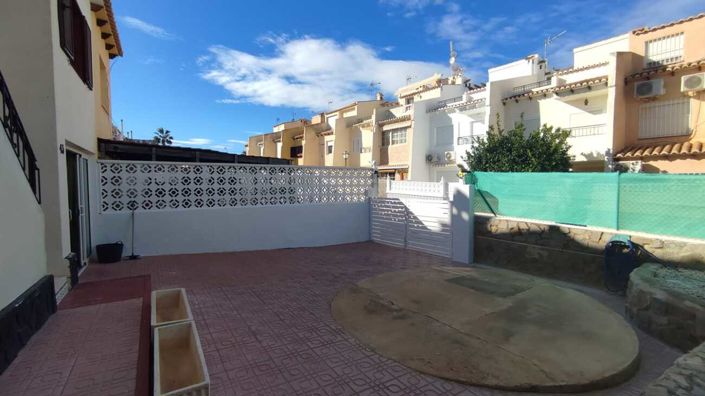 Image No.20-2 Bed House for sale