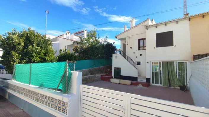 Image No.9-2 Bed House for sale