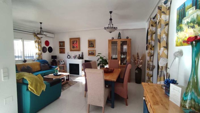 Image No.3-3 Bed House for sale