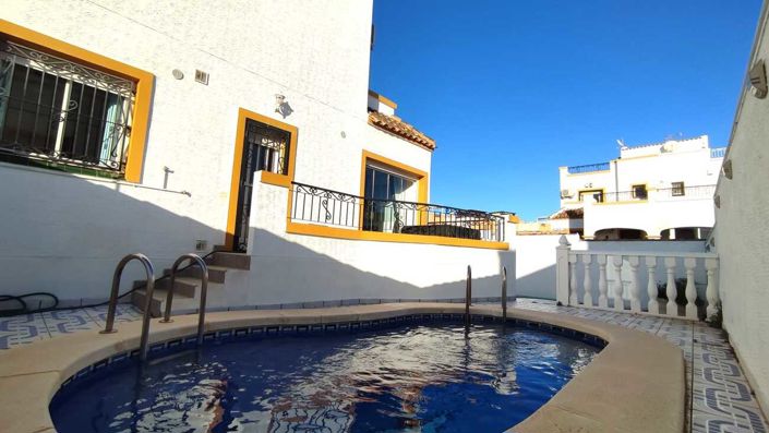 Image No.26-3 Bed Villa for sale