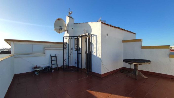 Image No.27-3 Bed Villa for sale