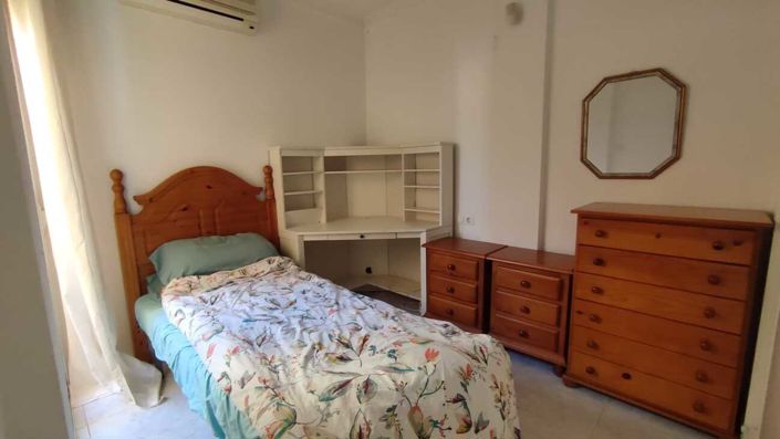 Image No.20-2 Bed Townhouse for sale