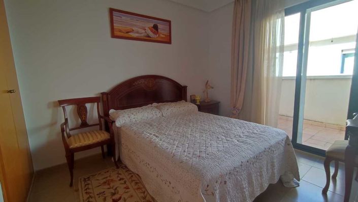 Image No.17-3 Bed Townhouse for sale