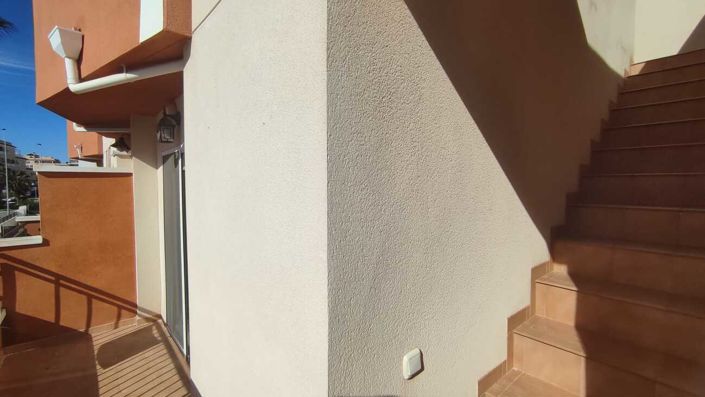 Image No.20-3 Bed Townhouse for sale