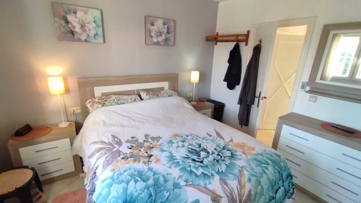 Image No.24-3 Bed Quad for sale