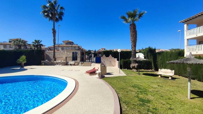 Image No.24-2 Bed Bungalow for sale