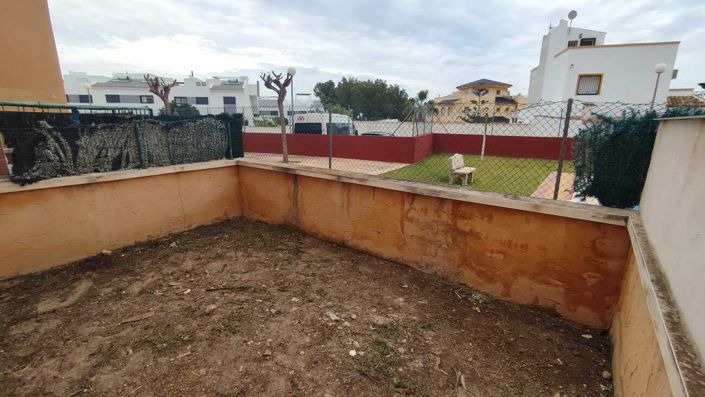 Image No.20-2 Bed Apartment for sale