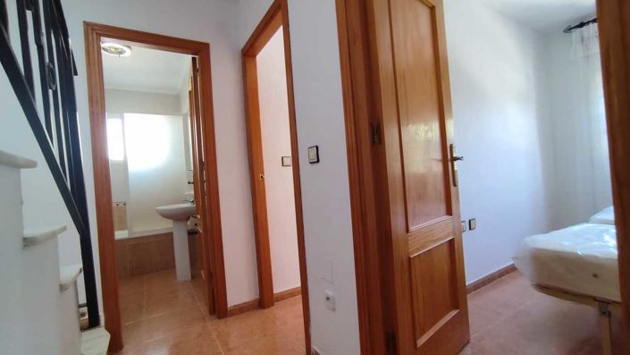 Image No.19-3 Bed Villa for sale