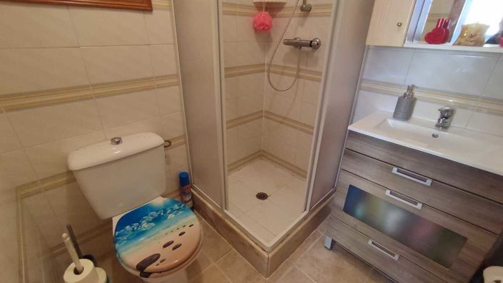 Image No.12-2 Bed Bungalow for sale