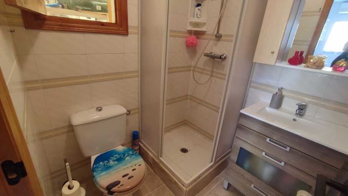 Image No.9-2 Bed Bungalow for sale