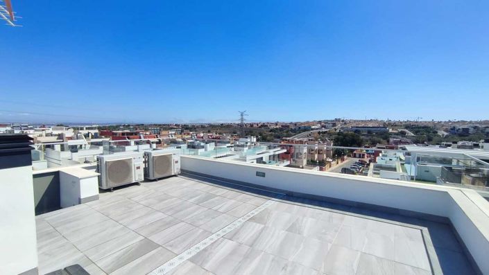 Image No.12-6 Bed Villa for sale