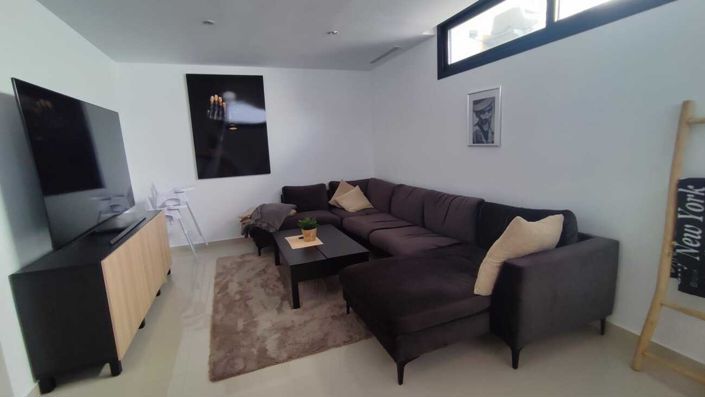 Image No.16-6 Bed Villa for sale