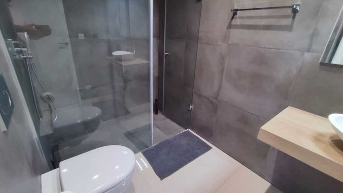 Image No.8-6 Bed Villa for sale