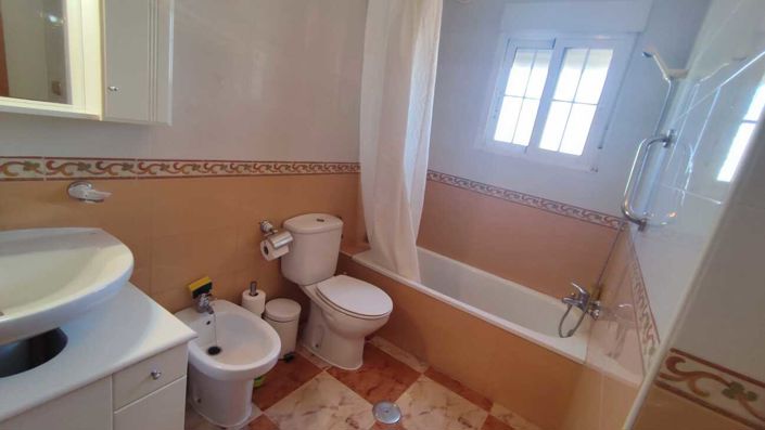 Image No.6-2 Bed Villa for sale