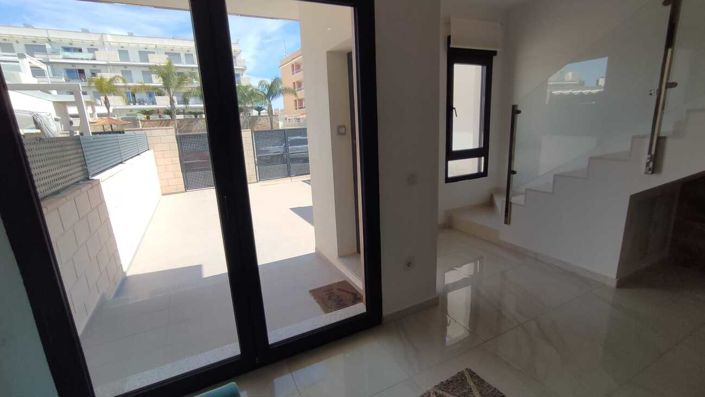 Image No.13-3 Bed Villa for sale