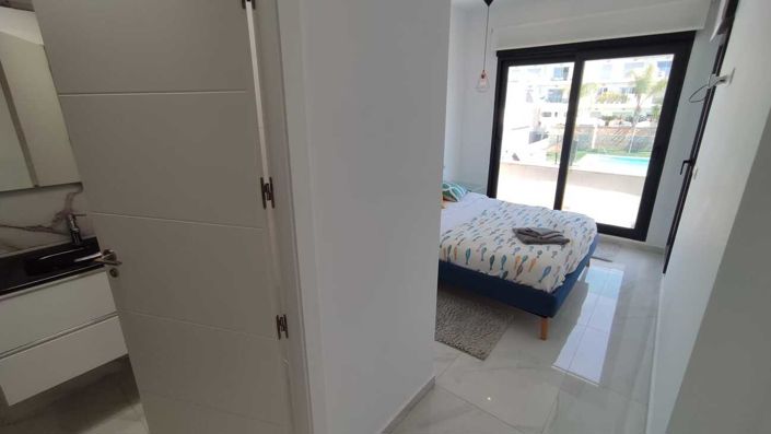 Image No.30-3 Bed Villa for sale